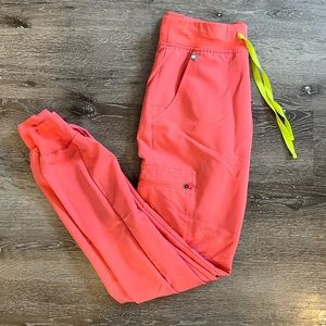 FIGS Zamora Jogger Scrub Pants (Tall)